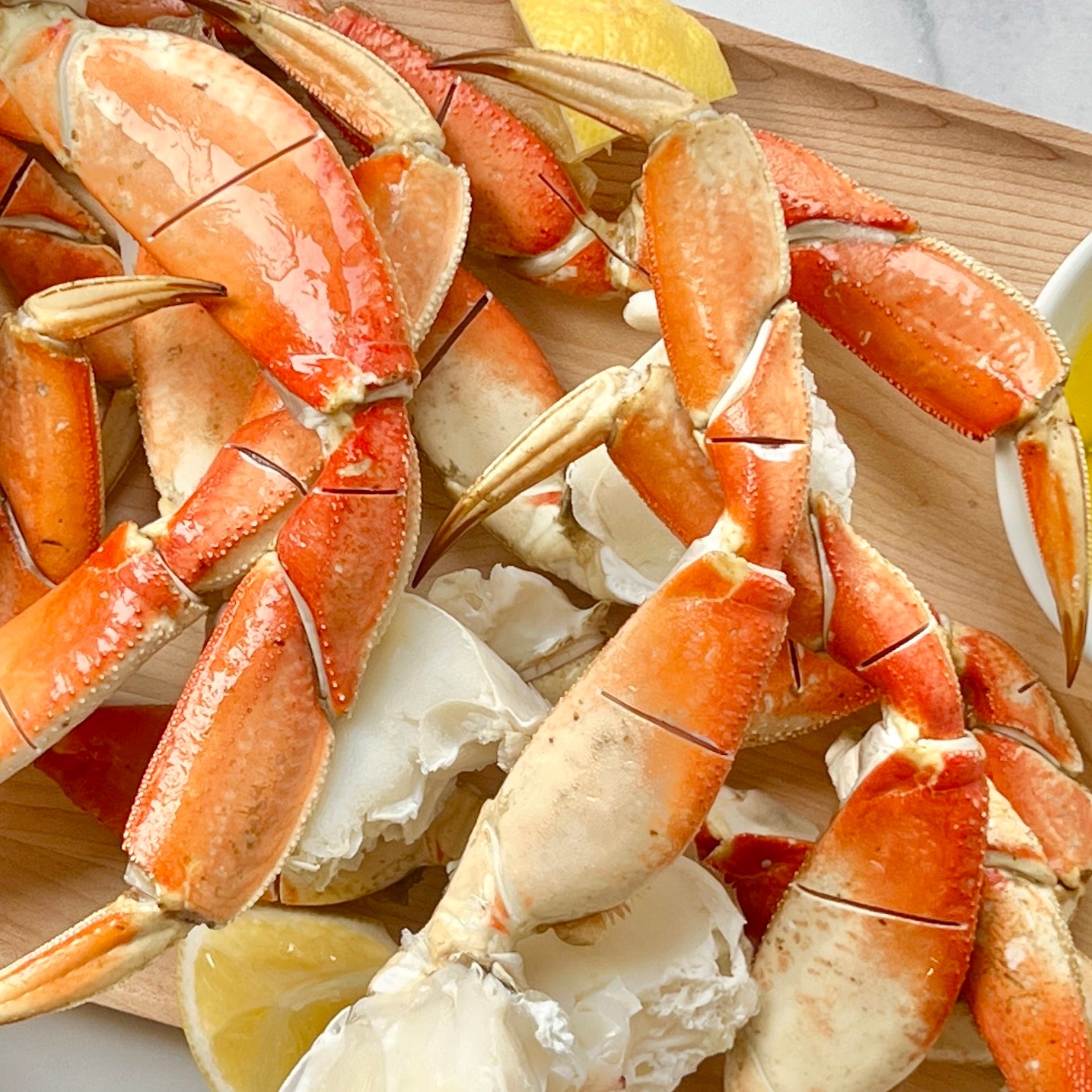 The Best Sides to Serve with Premier Catch’s Dungeness Crab Leg